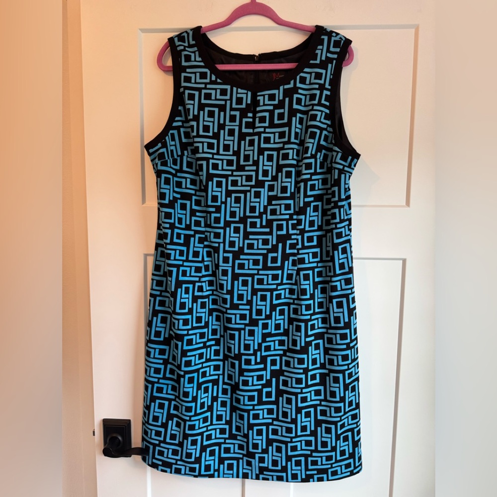 Elegant Blue and Black Geometric Midi Dress